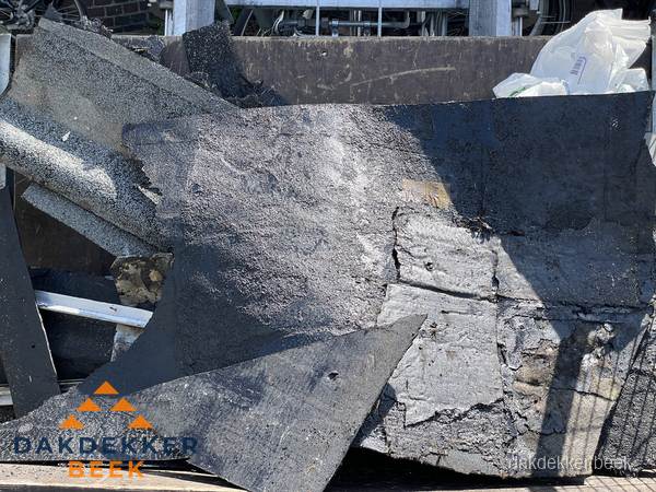 Kosten dakrenovatie: afvoer oud dakmateriaal in Beek Kosten dakrenovatie: afvoer oud dakmateriaal in Beek